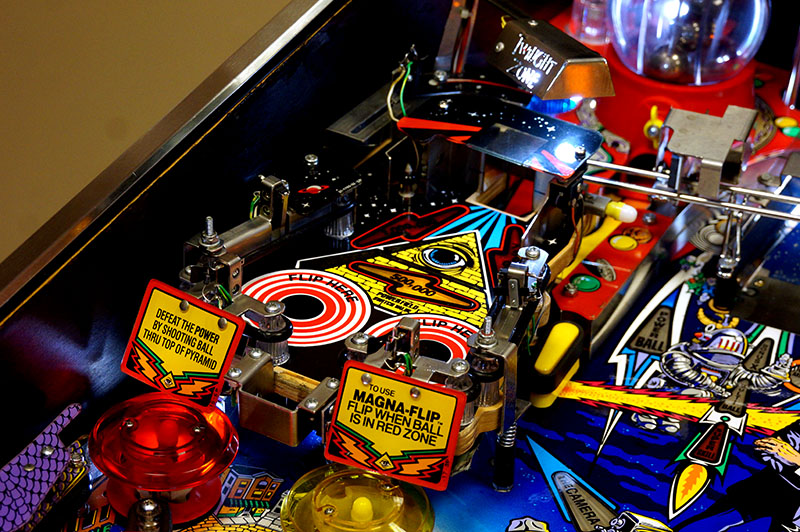 Twilight Zone Pinball Machine - Powerfield